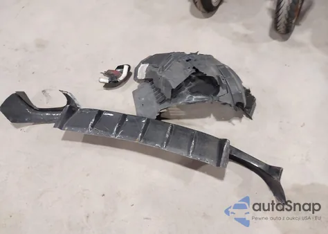 2019 Maserati Levante Gransport z USA, uszkodzony, nr VIN ZN661XUS3KX318697